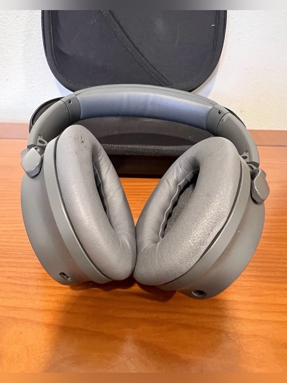 Bose Quiet Comfort 45 Noise Cancelling Headphones Over The Ear QC45 Works - Picture 6 of 7